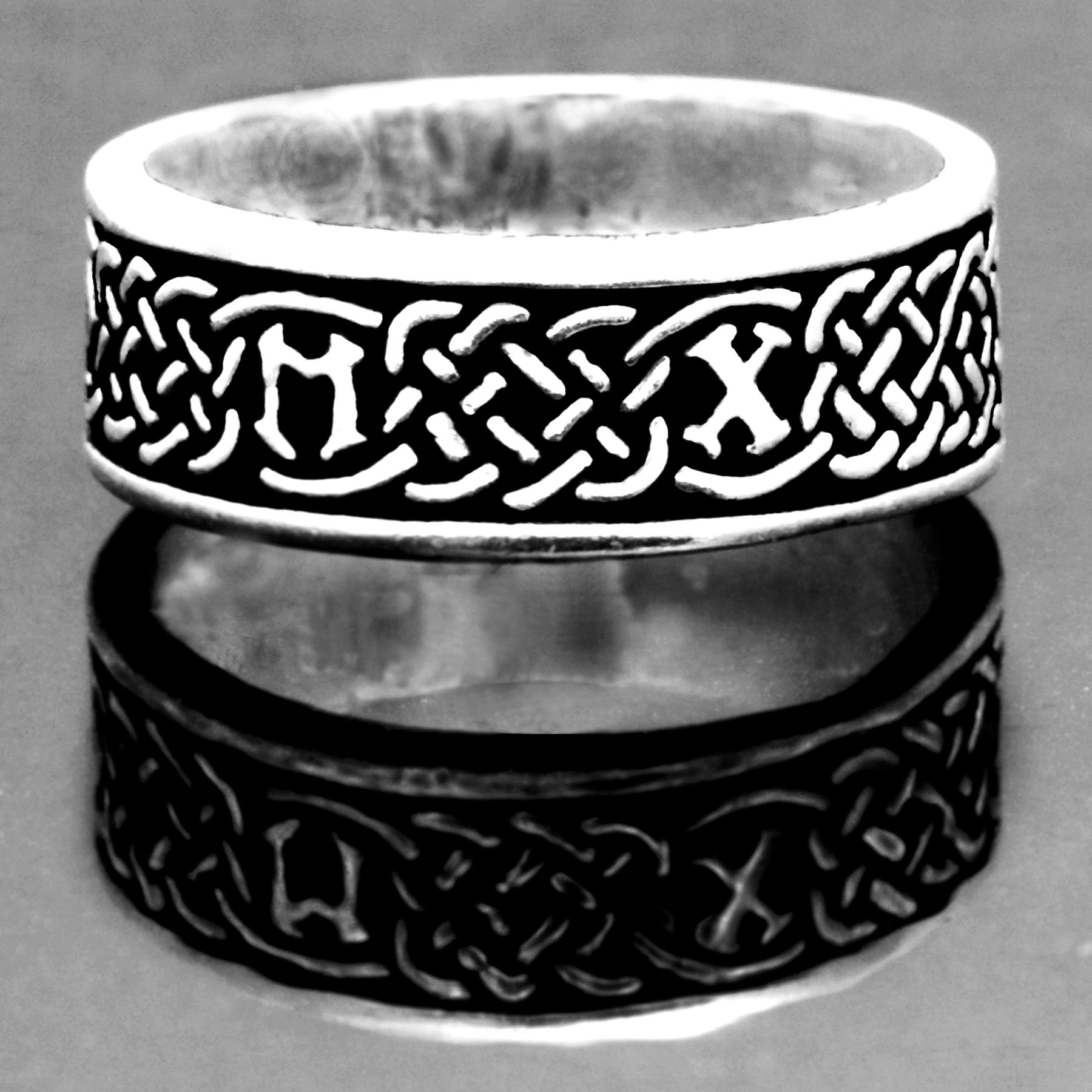 RUNIC LOVE RING IN STERLING SILVER