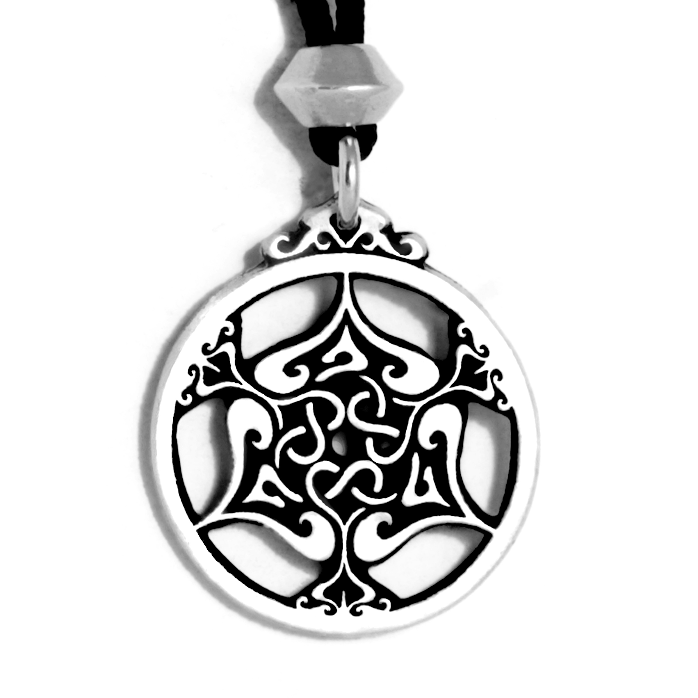 CELTIC HEART TRISCELE