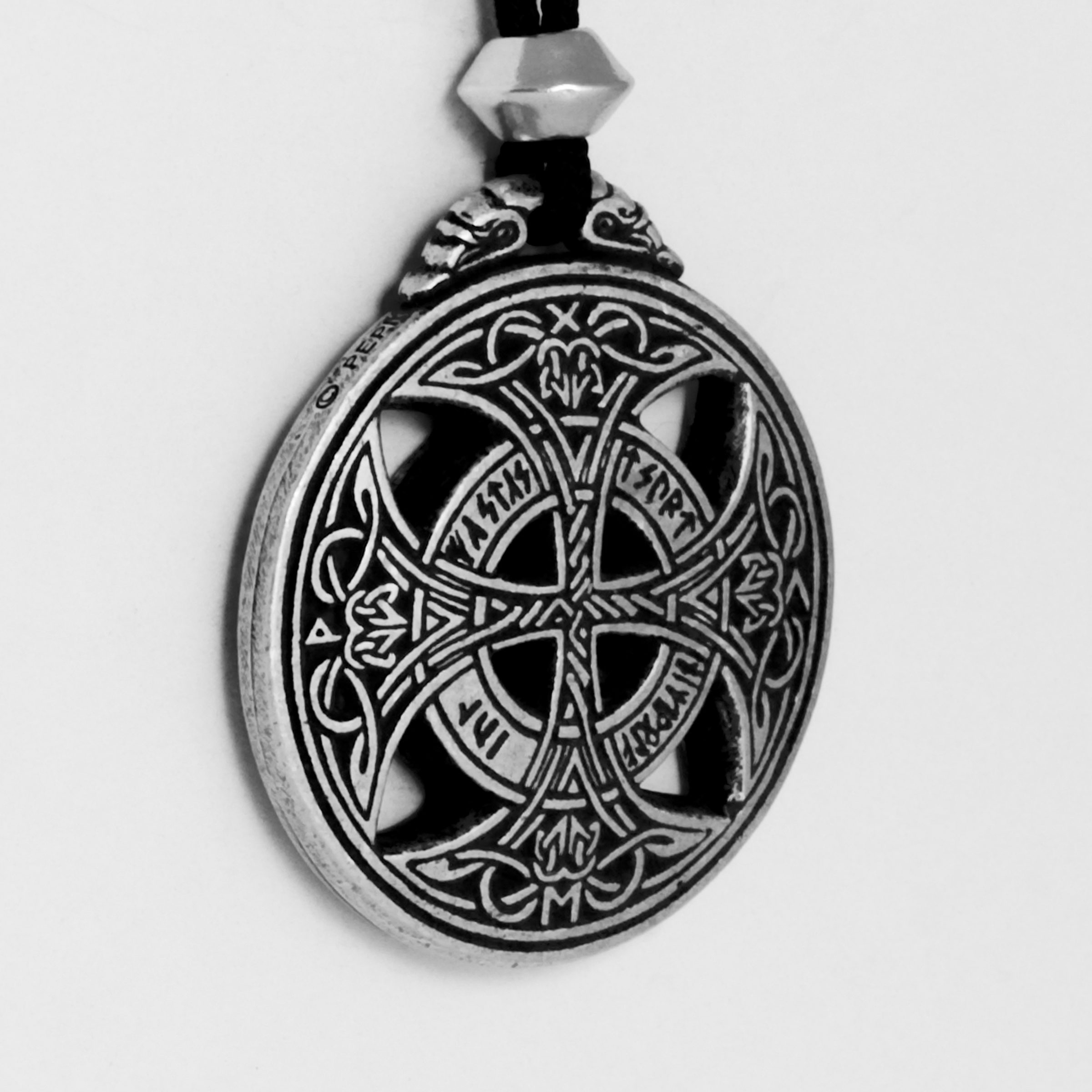 RUNIC LOVE AMULET LARGE - Image 2